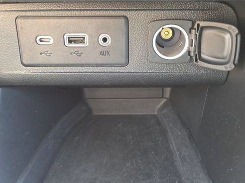 Used 2023 Buick Encore GX Preferred FWD image 28