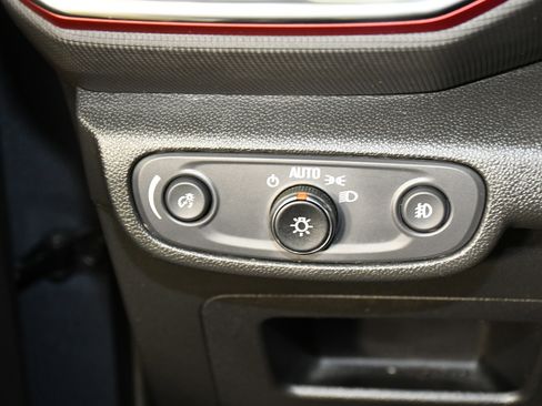 Used 2021 Chevrolet TrailBlazer RS w/ Sun and Liftgate Package image 35