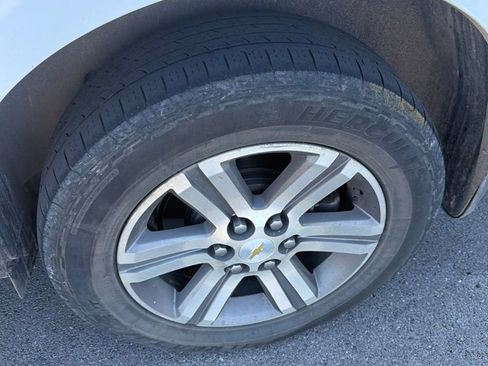 Used 2016 Chevrolet Traverse LT FWD image 12