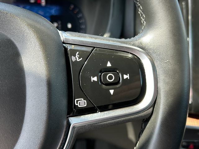 Certified 2023 Volvo XC60 B5 Plus w/ Climate Package AWD/4WD image 14