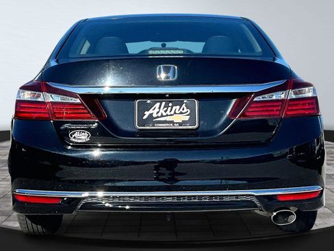 Used 2016 Honda Accord LX image 5