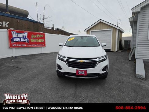 Used 2023 Chevrolet Equinox LT image 1