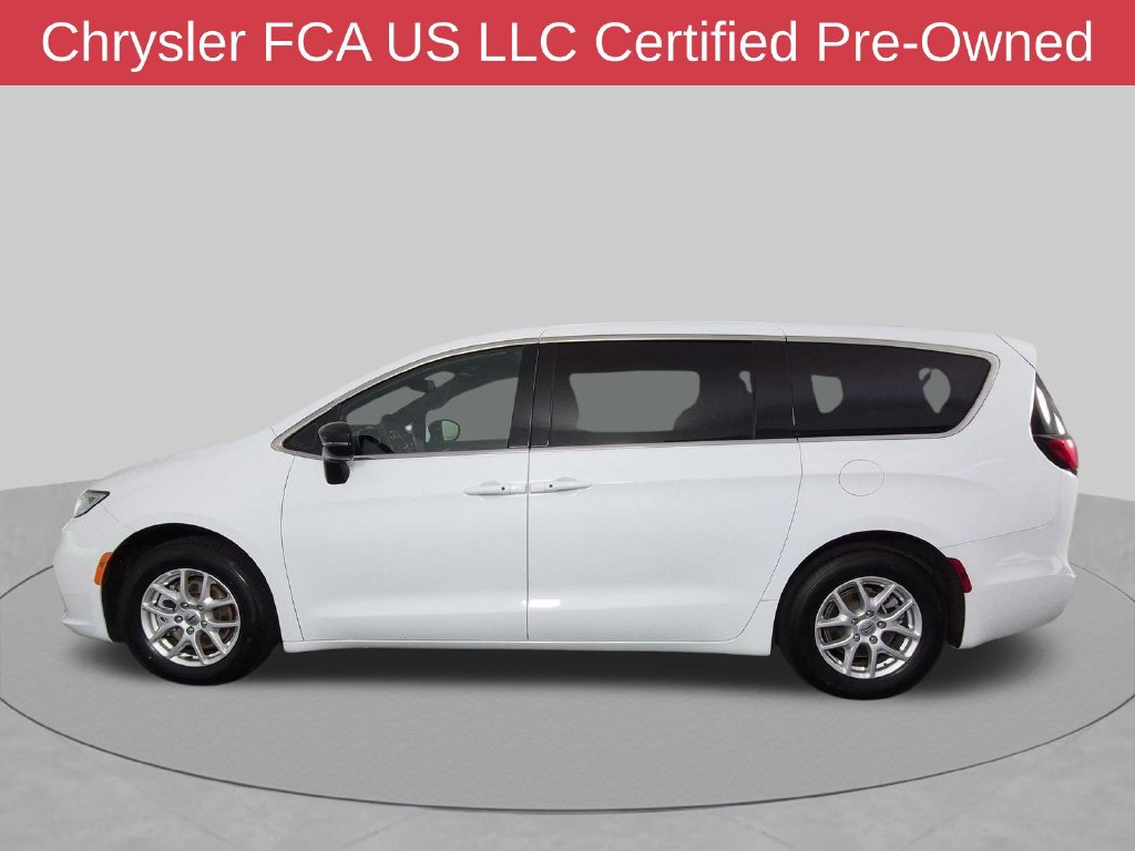 Certified 2025 Chrysler Pacifica Select FWD image 8