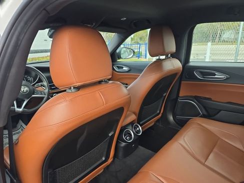 Used 2019 Alfa Romeo Giulia w/ Quick Order Package 22K Sport image 12