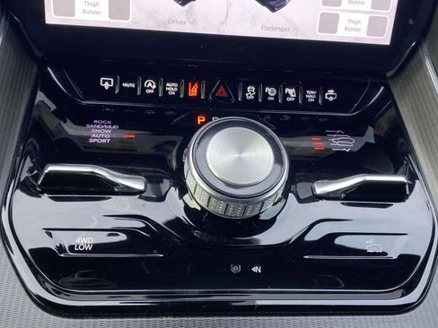 Used 2024 Jeep Grand Wagoneer L Series II w/ Quick Order Packagew 28T image 31