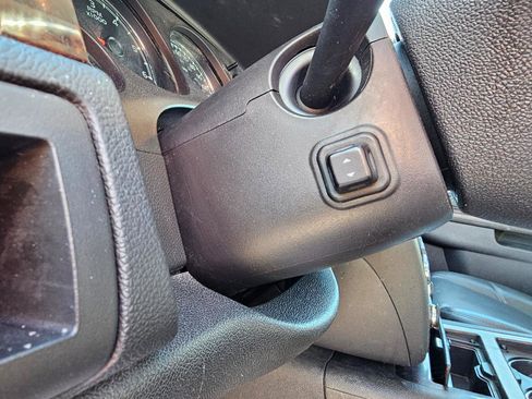 Used 2014 GMC Yukon XL Denali image 37