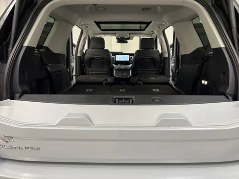 Used 2025 Ford Expedition Platinum AWD/4WD image 43