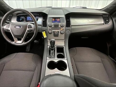 Used 2019 Ford Taurus SEL FWD image 14