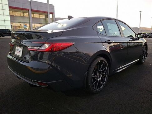 New 2026 Toyota Camry SE image 5