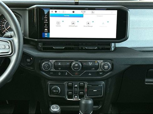 New 2026 Jeep Gladiator Sport image 26