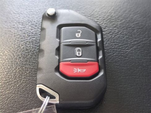 Used 2020 Jeep Wrangler Unlimited Sport S image 31