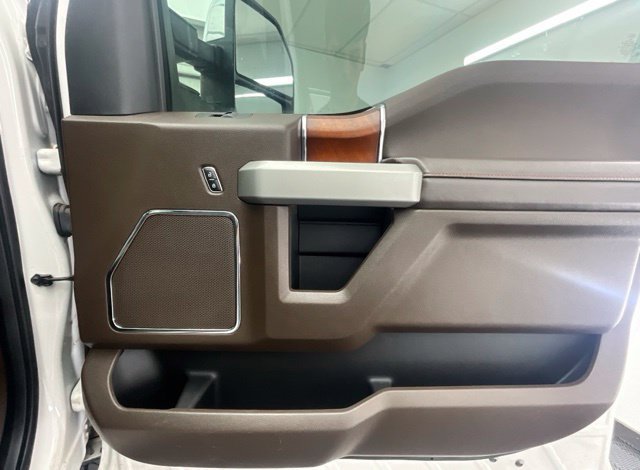 Used 2017 Ford F250 King Ranch w/ King Ranch Ultimate Package AWD/4WD image 17