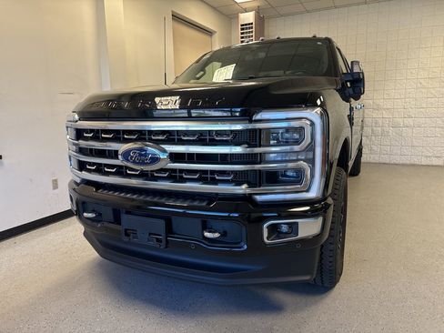 Used 2024 Ford F250 Platinum AWD/4WD image 54
