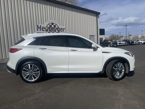 Used 2024 INFINITI QX50 Sensory image 8