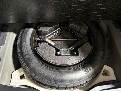 Certified 2022 Toyota RAV4 XLE w/ Convenience Package image 31