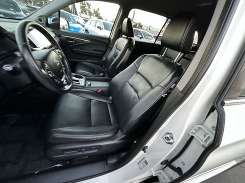 Used 2017 Honda Pilot EX-L image 11