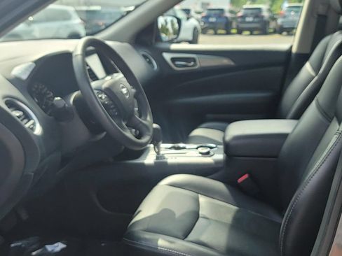 Used 2020 Nissan Pathfinder SL w/ Cargo Package AWD/4WD image 13