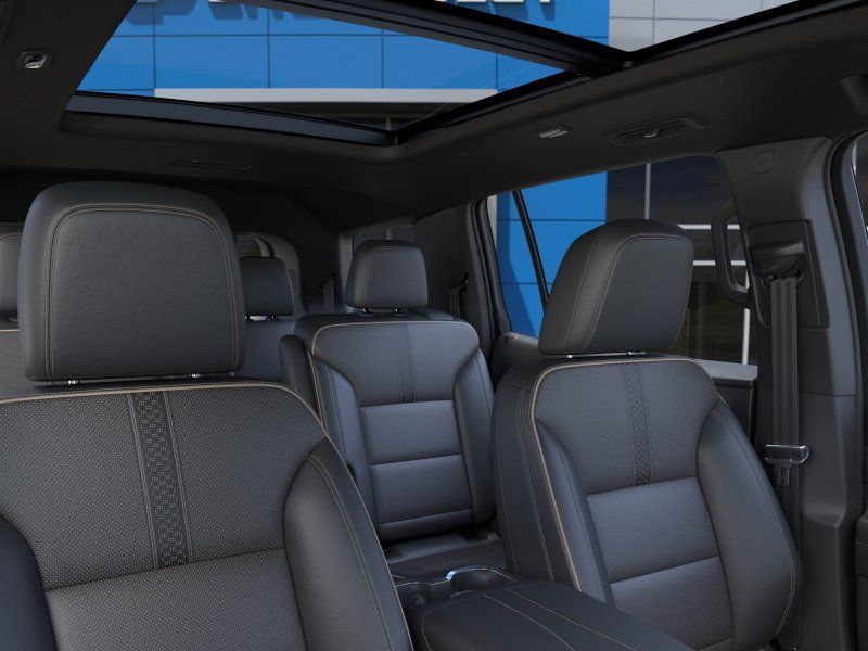 New 2026 Chevrolet Traverse High Country w/ LPO, Floor Liner Package AWD/4WD image 24