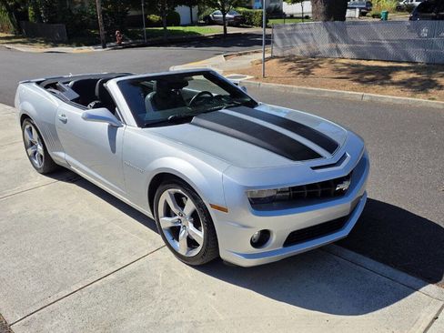 Used 2011 Chevrolet Camaro SS w/ RS Package image 17