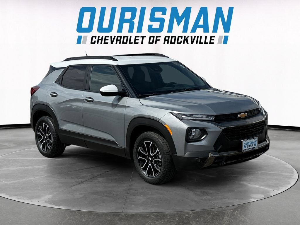 Used 2023 Chevrolet TrailBlazer ACTIV w/ Convenience Package AWD/4WD image 1