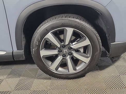 Certified 2023 Honda Pilot Touring image 3