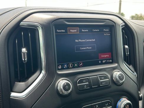 Used 2019 GMC Sierra 1500 AT4 w/ AT4 Premium Package AWD/4WD image 32