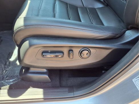 Used 2025 Honda CR-V EX-L image 22