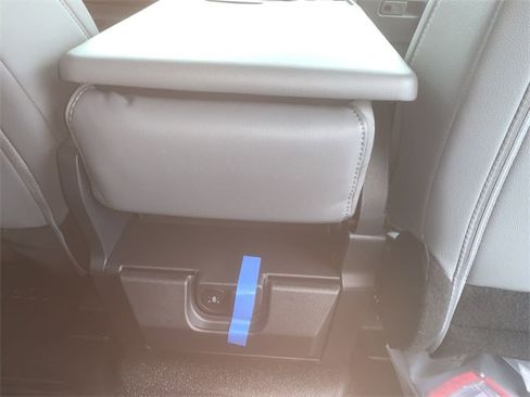 New 2024 Ford F350 XL w/ XL Chrome Package image 22