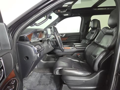 Used 2021 Lincoln Navigator L Reserve AWD/4WD image 13