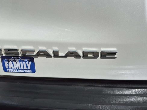 Used 2016 Cadillac Escalade Premium AWD/4WD image 25