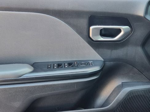 Used 2025 Kia K4 image 23