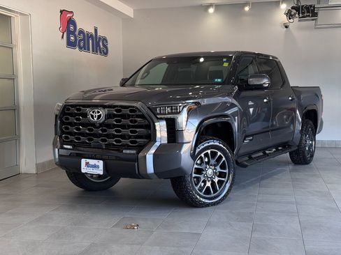 Used 2022 Toyota Tundra Platinum AWD/4WD image 2
