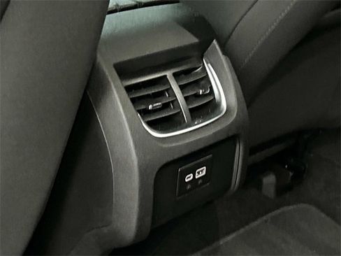 Used 2021 Chevrolet Blazer LT image 19