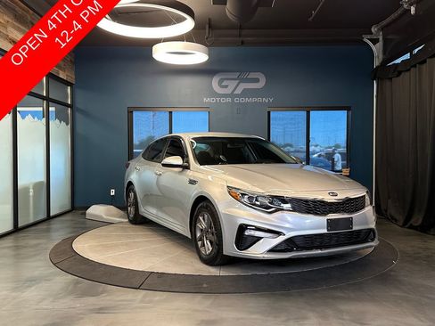 Used 2020 Kia Optima LX FWD image 1