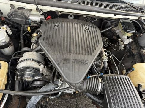 Used 1996 Chevrolet Caprice Classic image 12