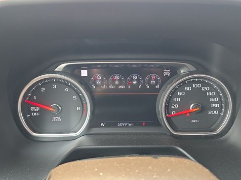 Used 2021 Chevrolet Tahoe High Country w/ Premium Package AWD/4WD image 10