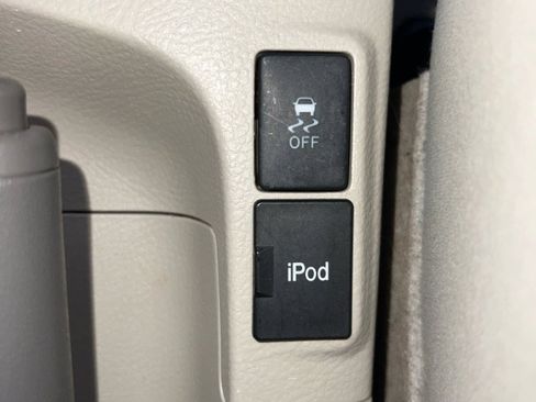 Used 2012 Toyota Yaris Sedan image 30