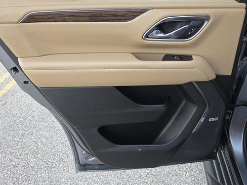 Used 2021 Chevrolet Tahoe Premier image 36