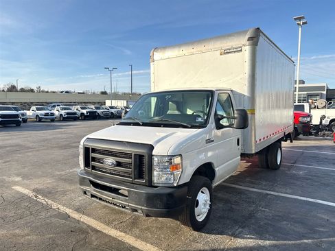 Used 2019 Ford E-350 and Econoline 350 Super Duty image 5