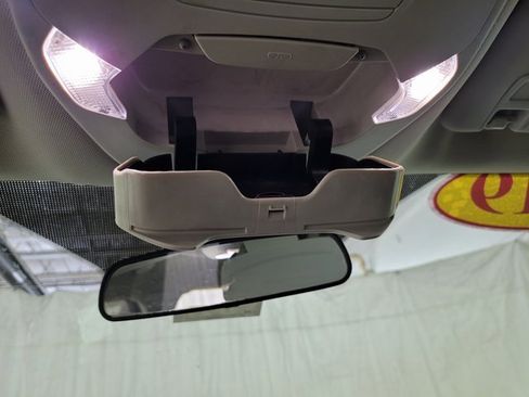 Used 2019 Ford Escape SE image 41