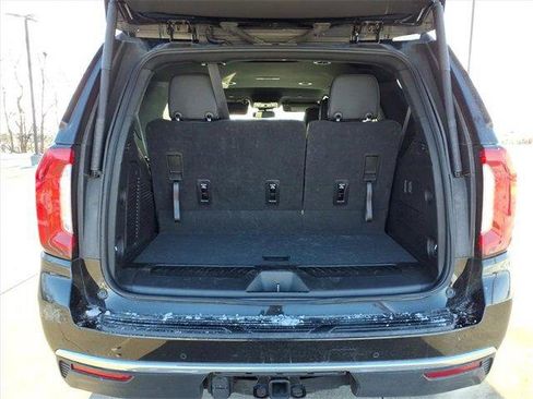 Used 2024 GMC Yukon SLT image 24