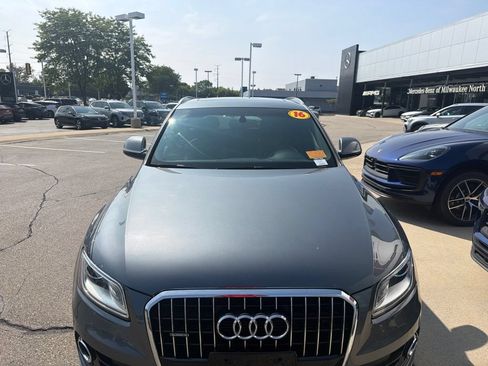 Used 2016 Audi Q5 2.0T Premium Plus w/ Technology Package AWD/4WD image 3