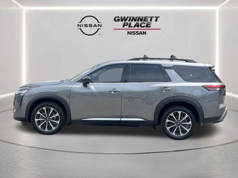 New 2026 Nissan Pathfinder Platinum AWD/4WD image 23