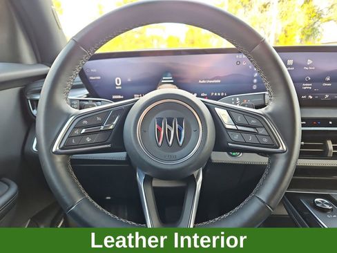 Used 2025 Buick Enclave Preferred w/ Power Package image 10