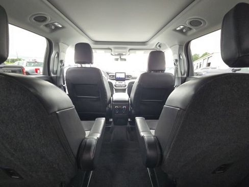 Used 2023 Ford Explorer XLT w/ Equipment Group 202A RWD image 21