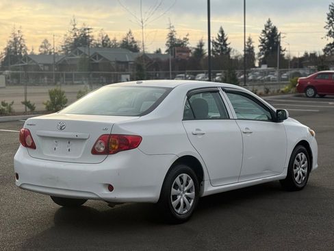 Used 2010 Toyota Corolla FWD image 5