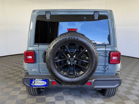 Certified 2025 Jeep Wrangler Unlimited Sahara w/ Safety Group AWD/4WD image 13