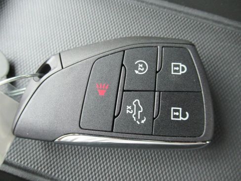 Used 2024 GMC Sierra 1500 Elevation w/ LPO, Elevation Black Package AWD/4WD image 27
