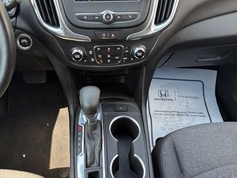Used 2022 Chevrolet Equinox LT FWD image 15
