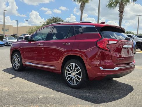 Used 2023 GMC Terrain Denali AWD/4WD image 5